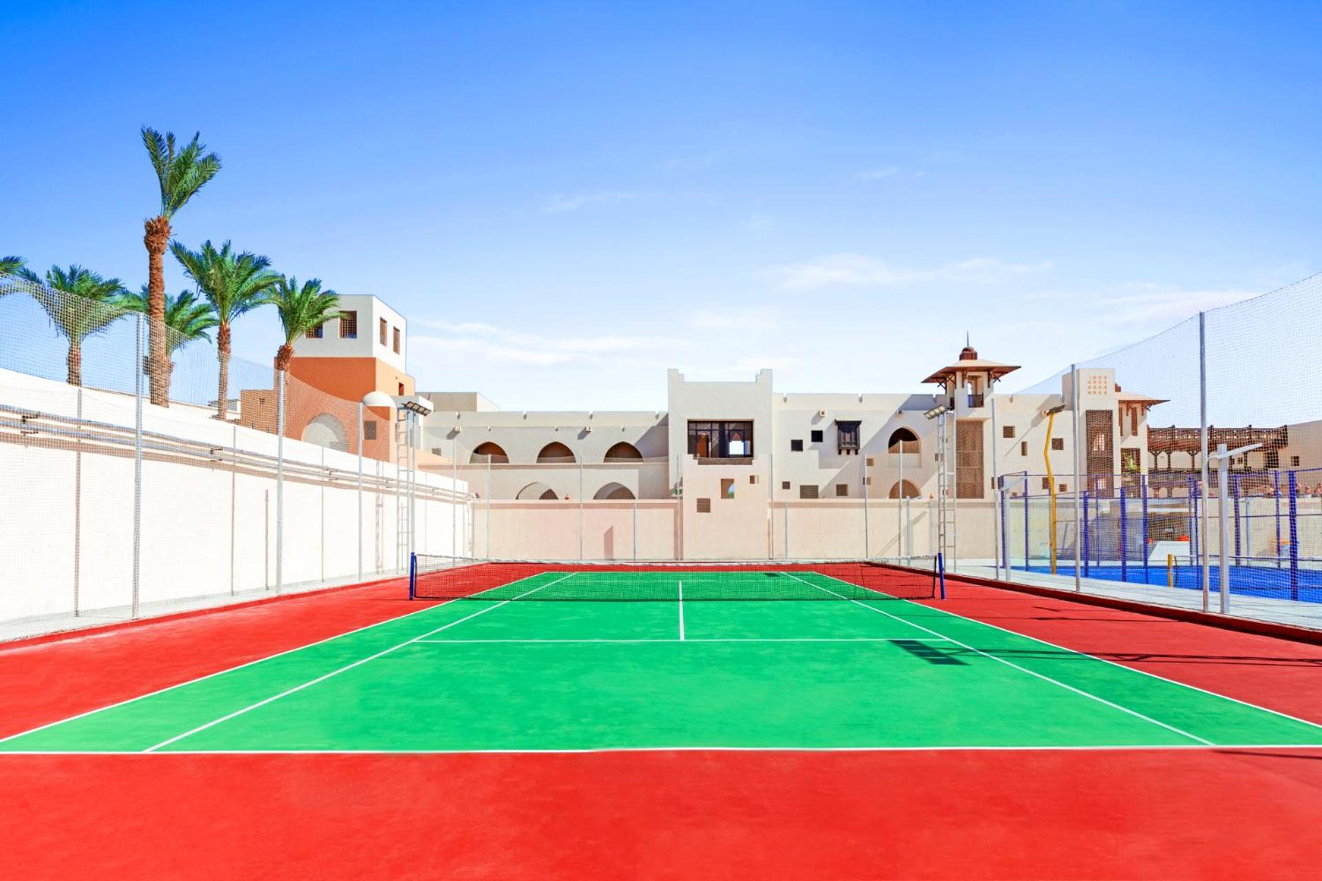 Hotel Pickalbatros Oasis Port Ghalib Extérieur photo Tennis court in El Alamein